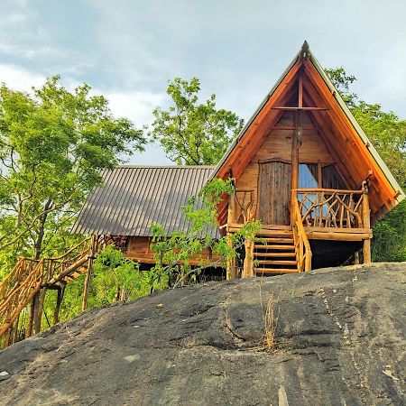 Wooden Cabana Сігірія Екстер'єр фото