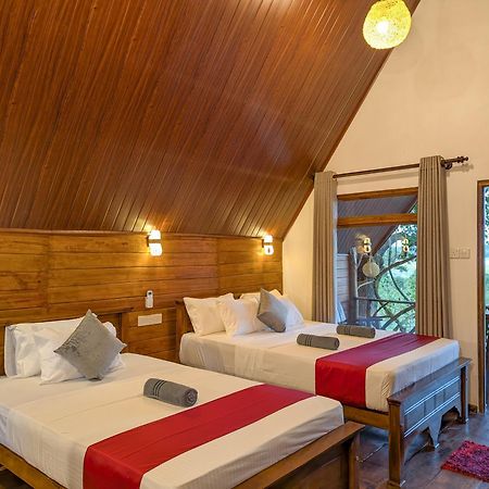 Wooden Cabana Сігірія Екстер'єр фото