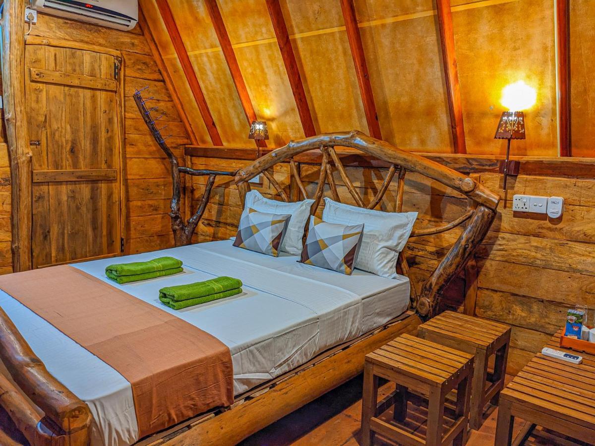 Wooden Cabana Сігірія Екстер'єр фото