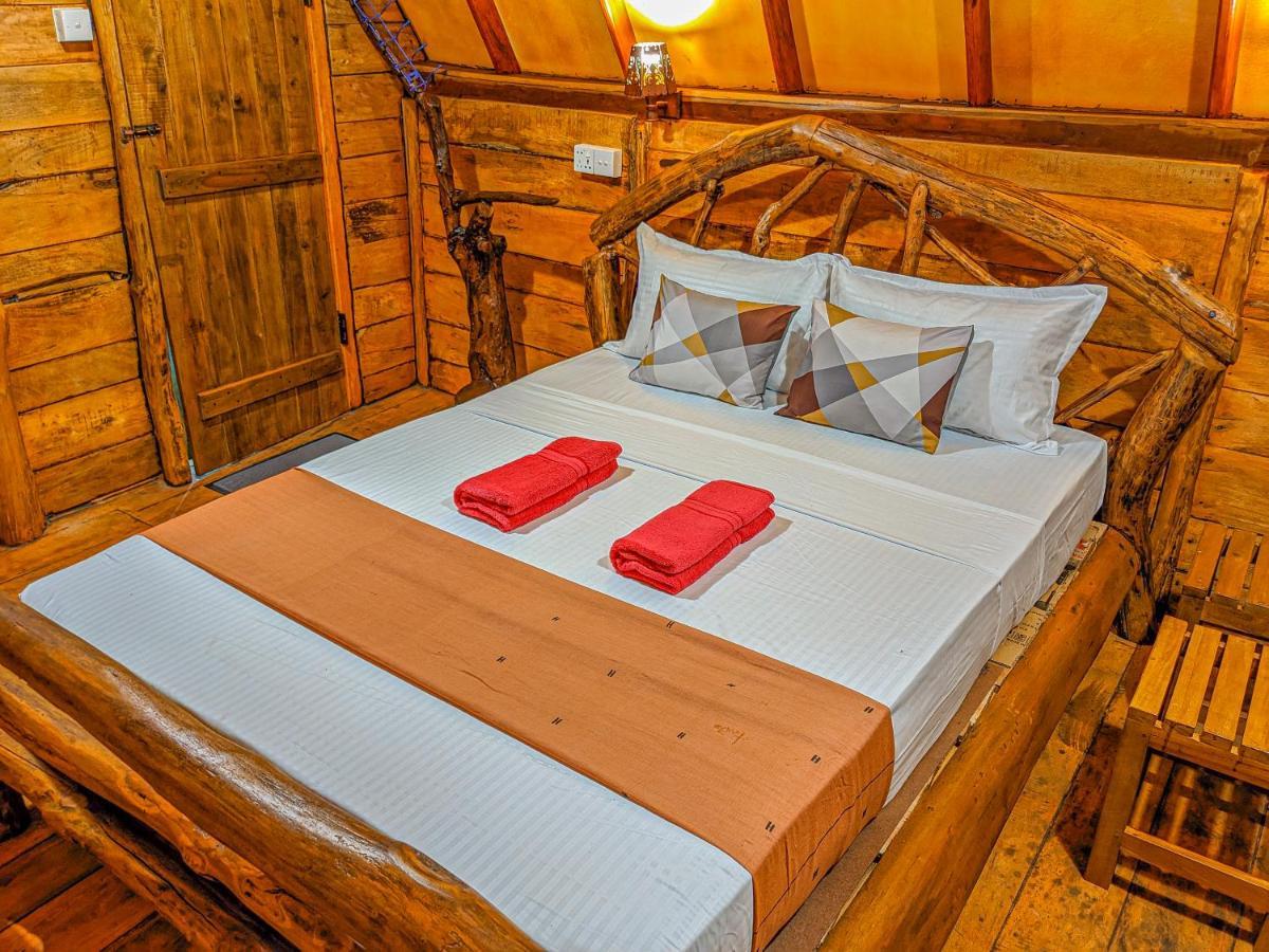 Wooden Cabana Сігірія Екстер'єр фото
