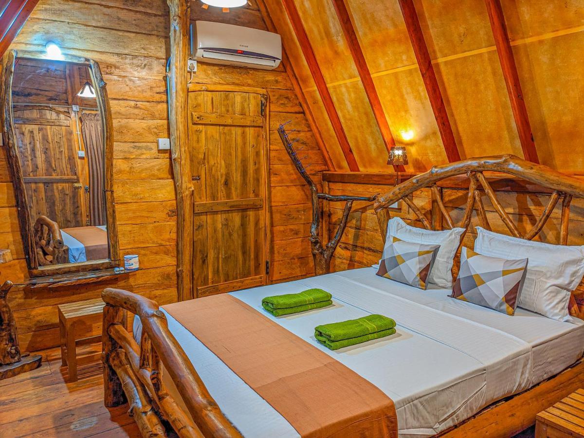 Wooden Cabana Сігірія Екстер'єр фото