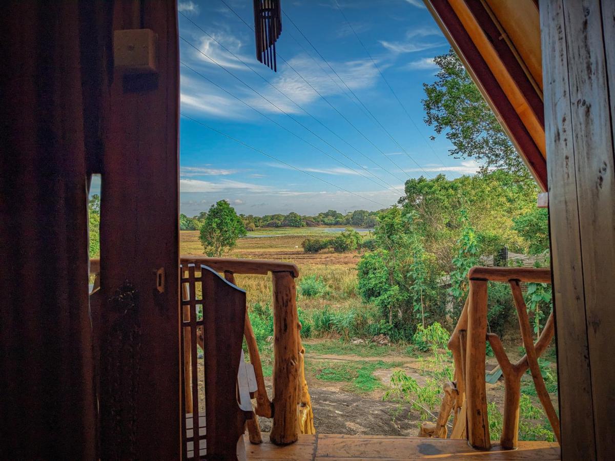Wooden Cabana Сігірія Екстер'єр фото