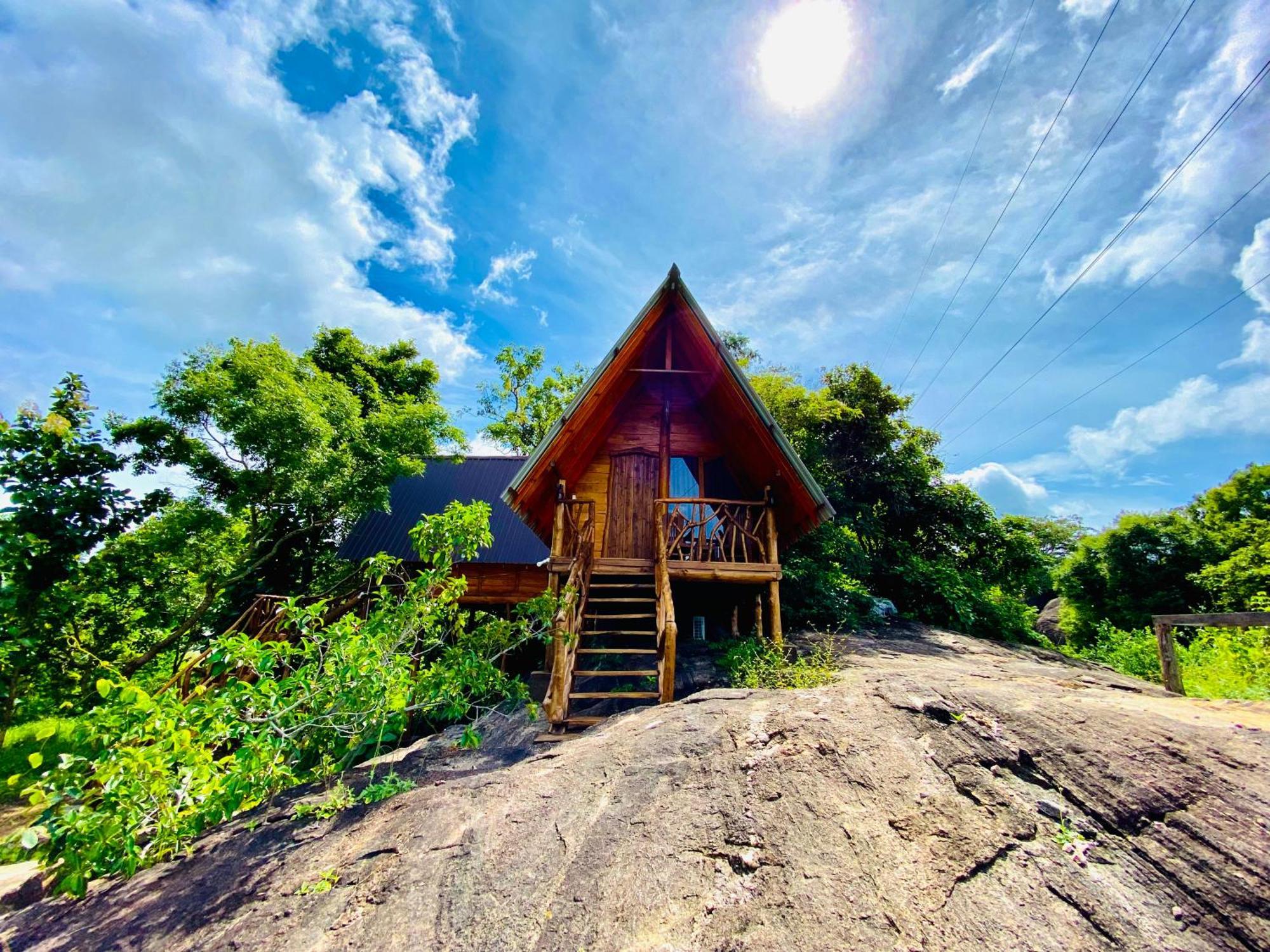 Wooden Cabana Сігірія Екстер'єр фото