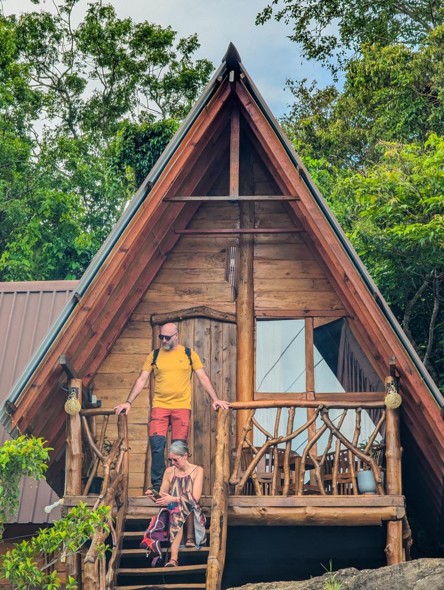 Wooden Cabana Сігірія Екстер'єр фото