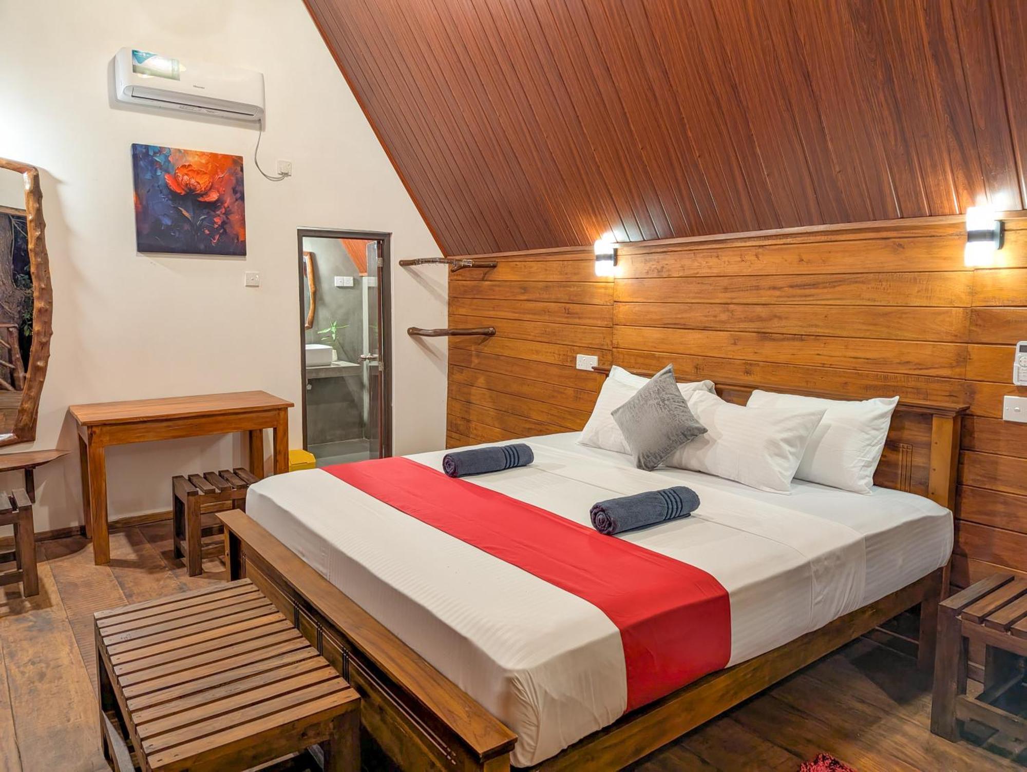 Wooden Cabana Сігірія Екстер'єр фото